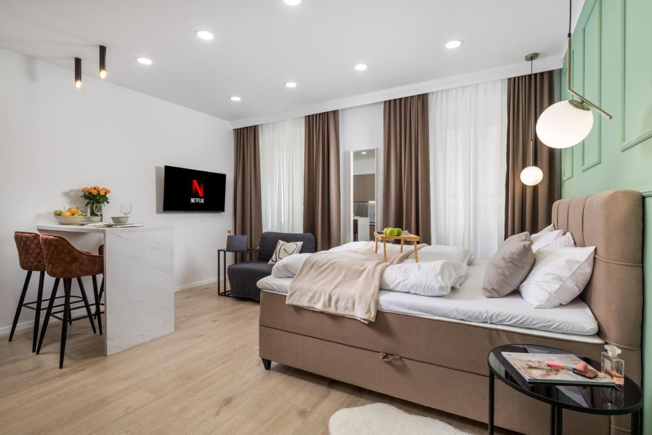 Area2 Center Luxury Apartment 리예카 외부 사진